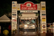 Rallye Český Krumlov: Vyhlášení výsledků na cílové rampě